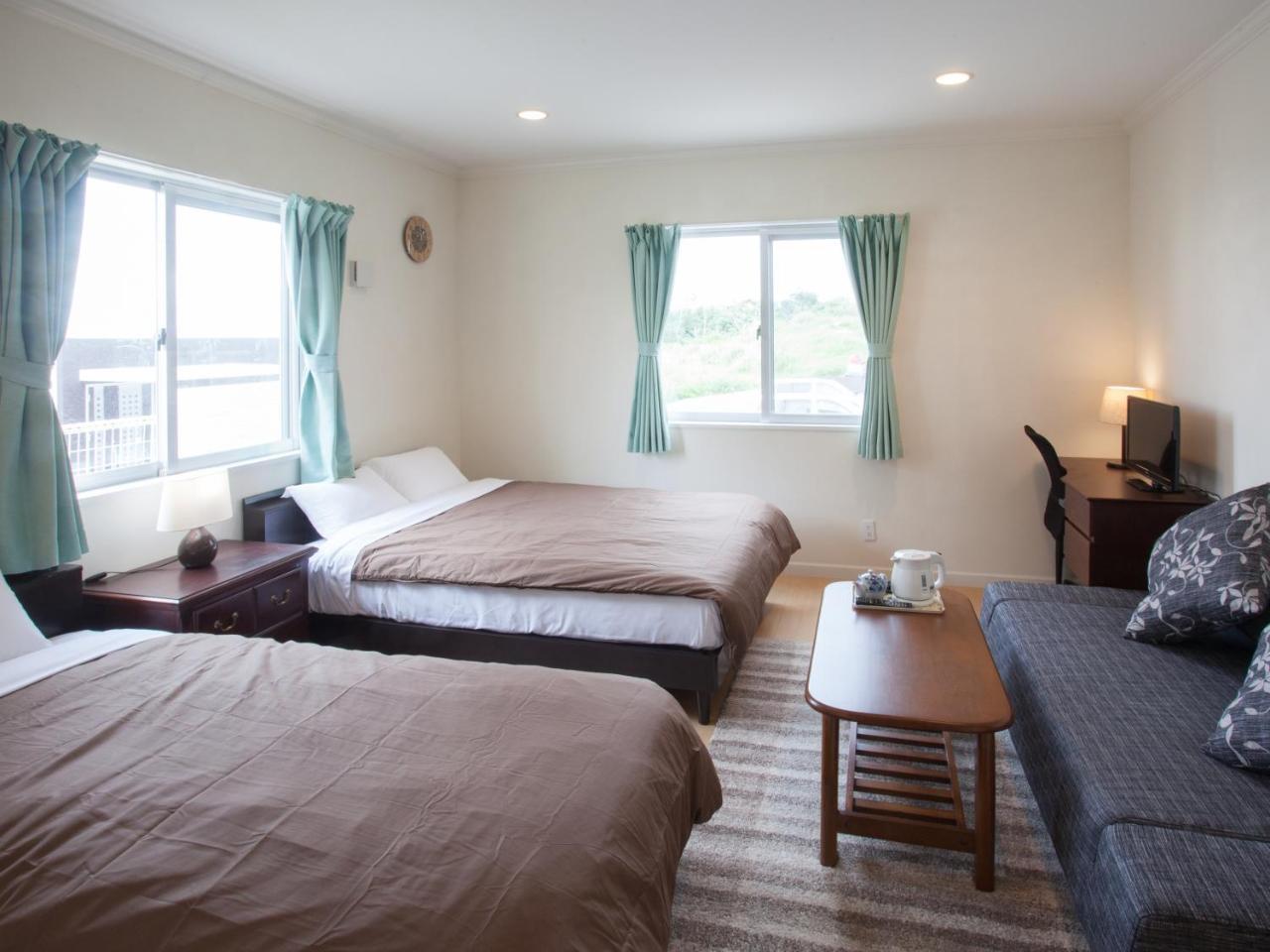 Kariyushi Condominium Resort Residential Del Sol Okinawa Uruma Buitenkant foto